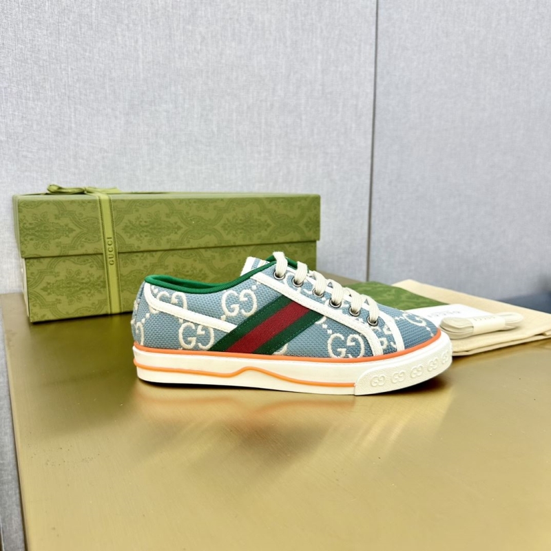 G*u*i casual shoes